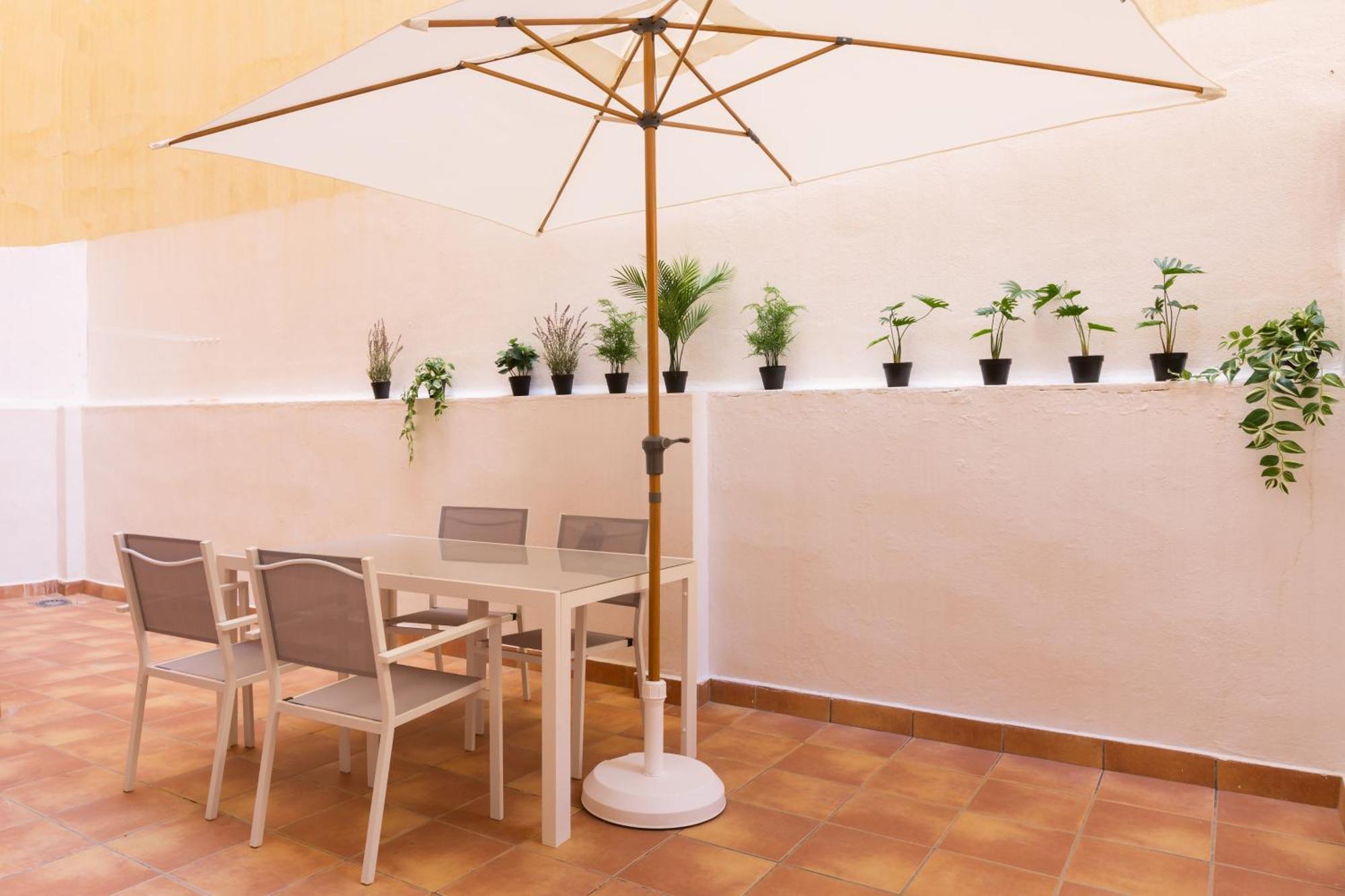 Charming Apartment Malagas Moon Málaga Exterior foto